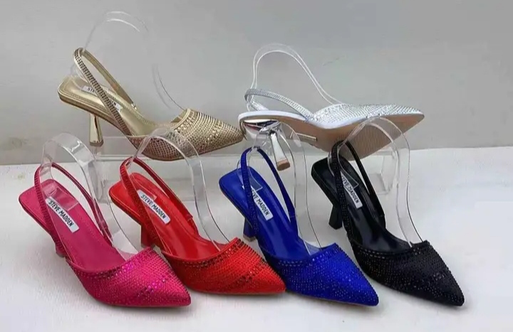 Chaussures à talons en vente 