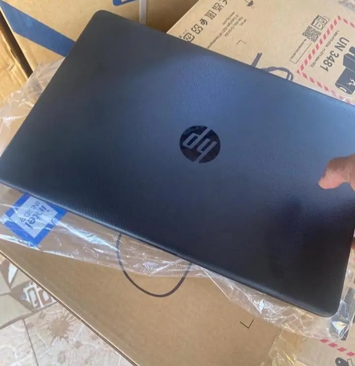 Ordinateur de marque HP en vente 