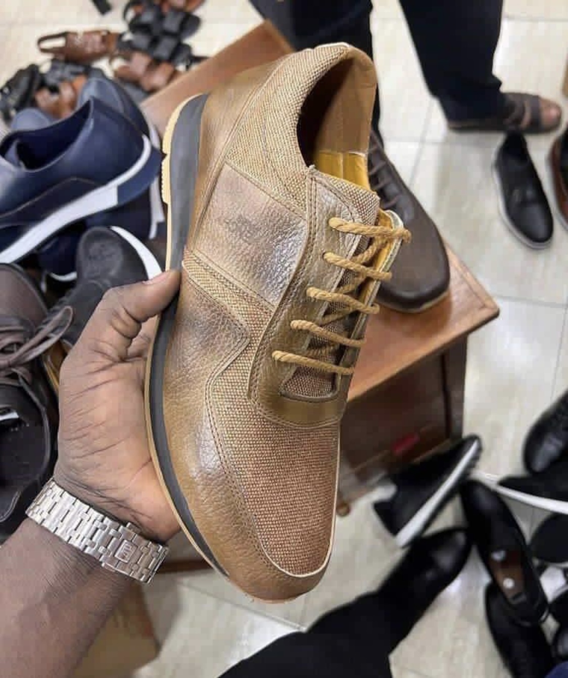 Chaussure en vente 